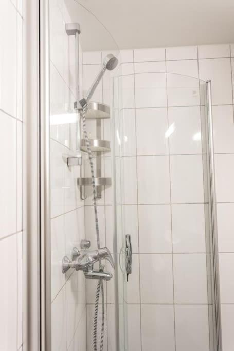 Appartement Tilava Huoneisto Helsingissa à Helsinki Extérieur photo